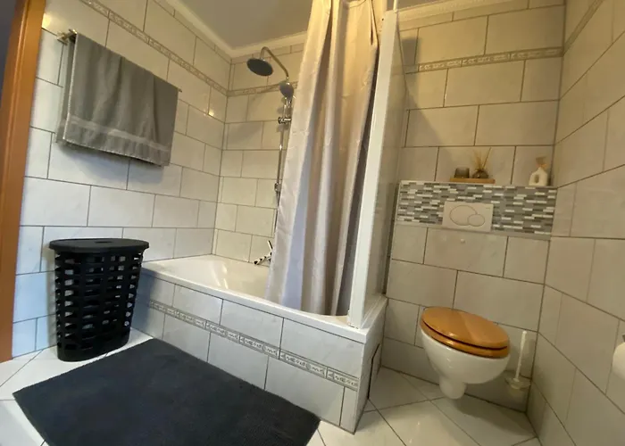 3 Schweizer Apartamento Blumberg